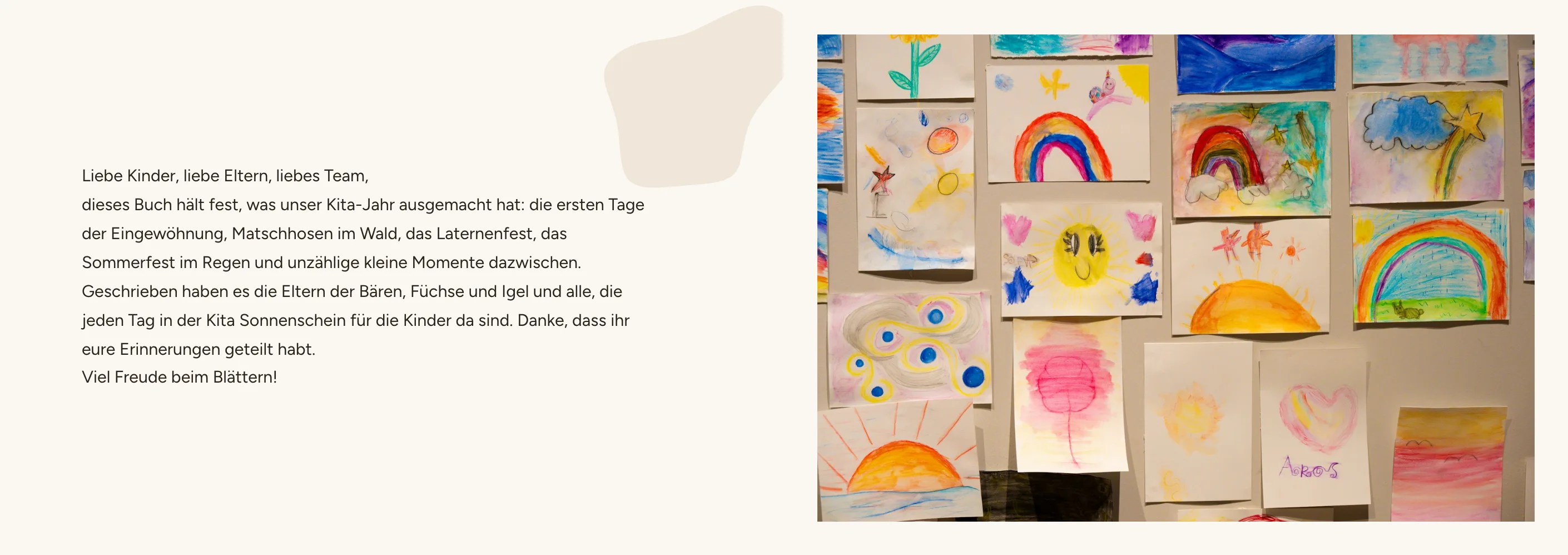 Doppelseite des Kita-Jahrbuchs mit Begrüßung und Kinderzeichnungen